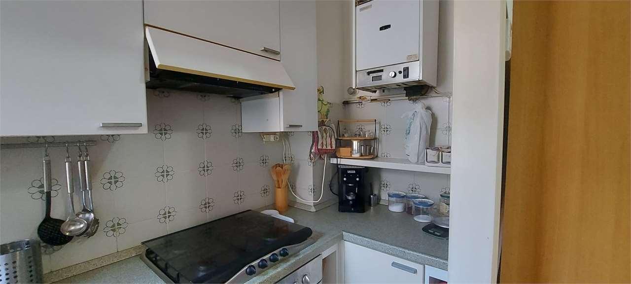 V000057 - APPARTAMENTO - VENDITA - ANCONA PIAZZALE CAMERINO 9