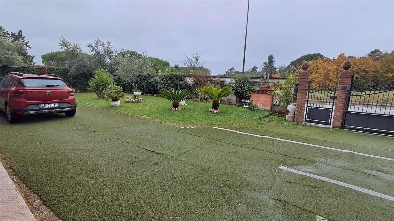 VILLA BIFAMILIARE VENDITA MONSANO 12