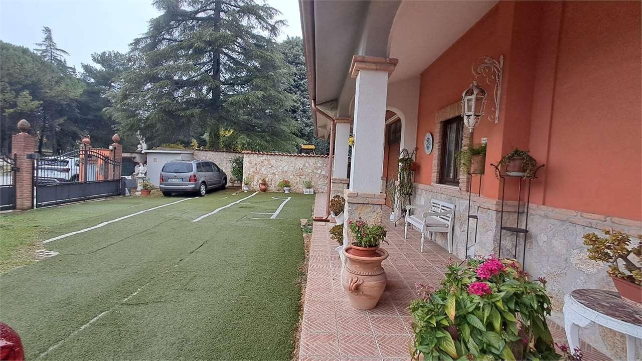 VILLA BIFAMILIARE VENDITA MONSANO 14
