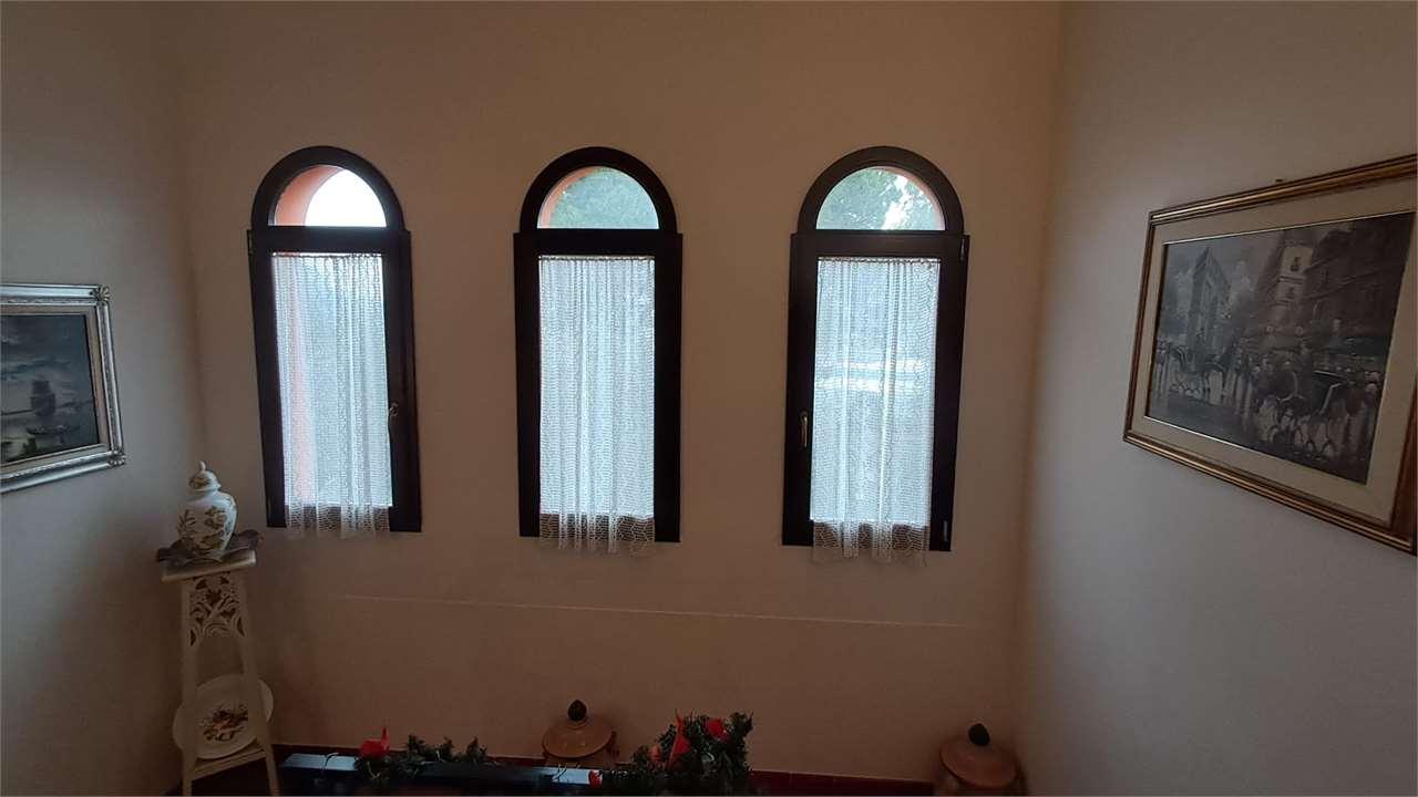 VILLA BIFAMILIARE VENDITA MONSANO 17