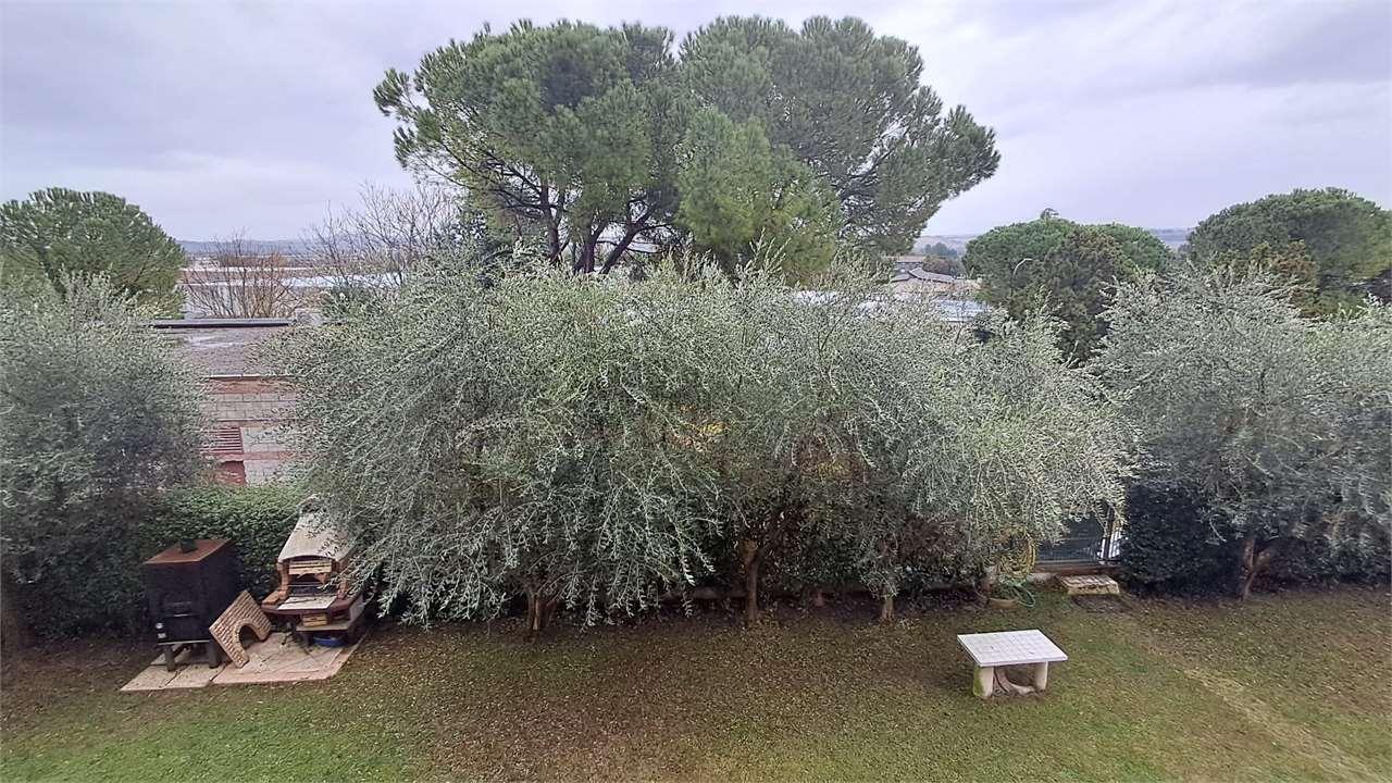 VILLA BIFAMILIARE VENDITA MONSANO 22