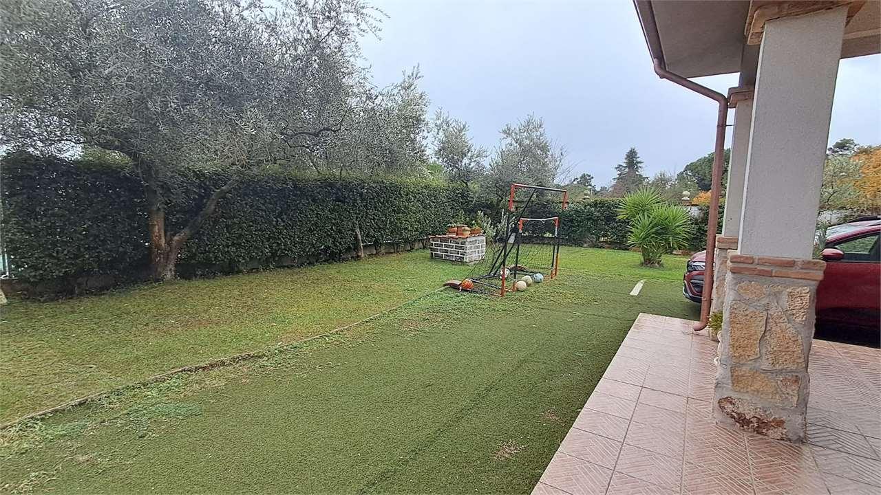 VILLA BIFAMILIARE VENDITA MONSANO 28