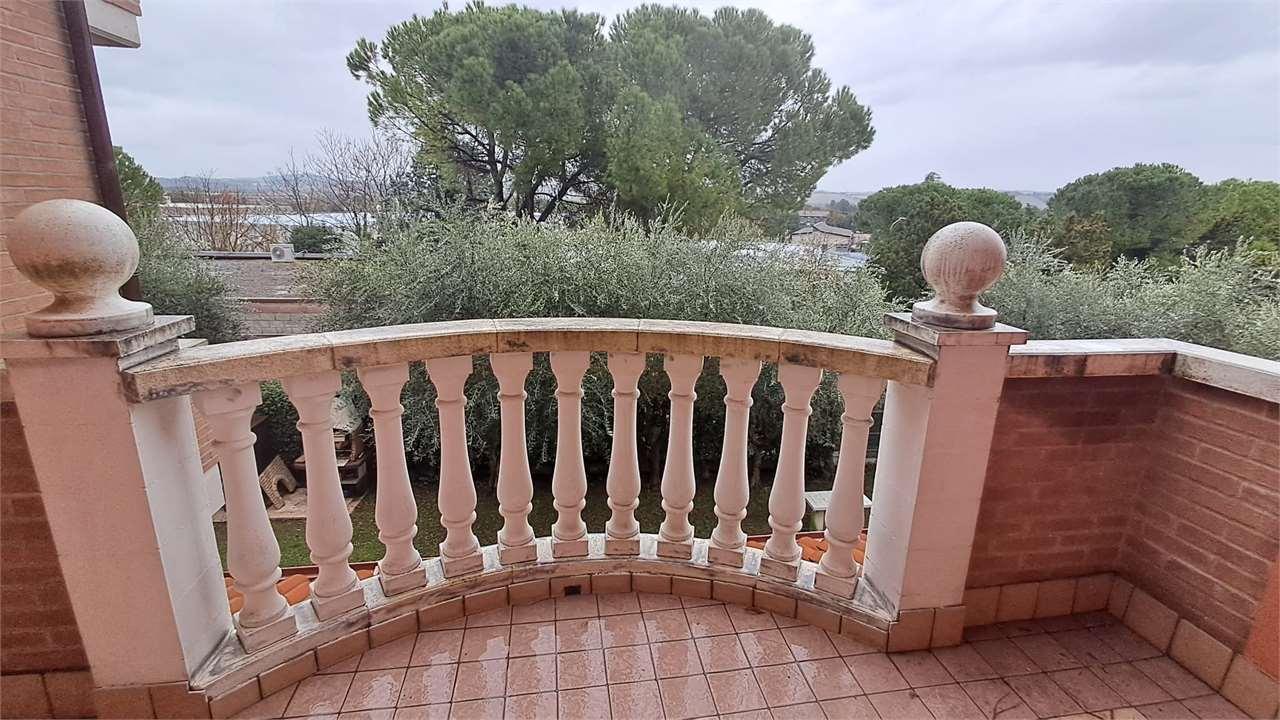 VILLA BIFAMILIARE VENDITA MONSANO 29