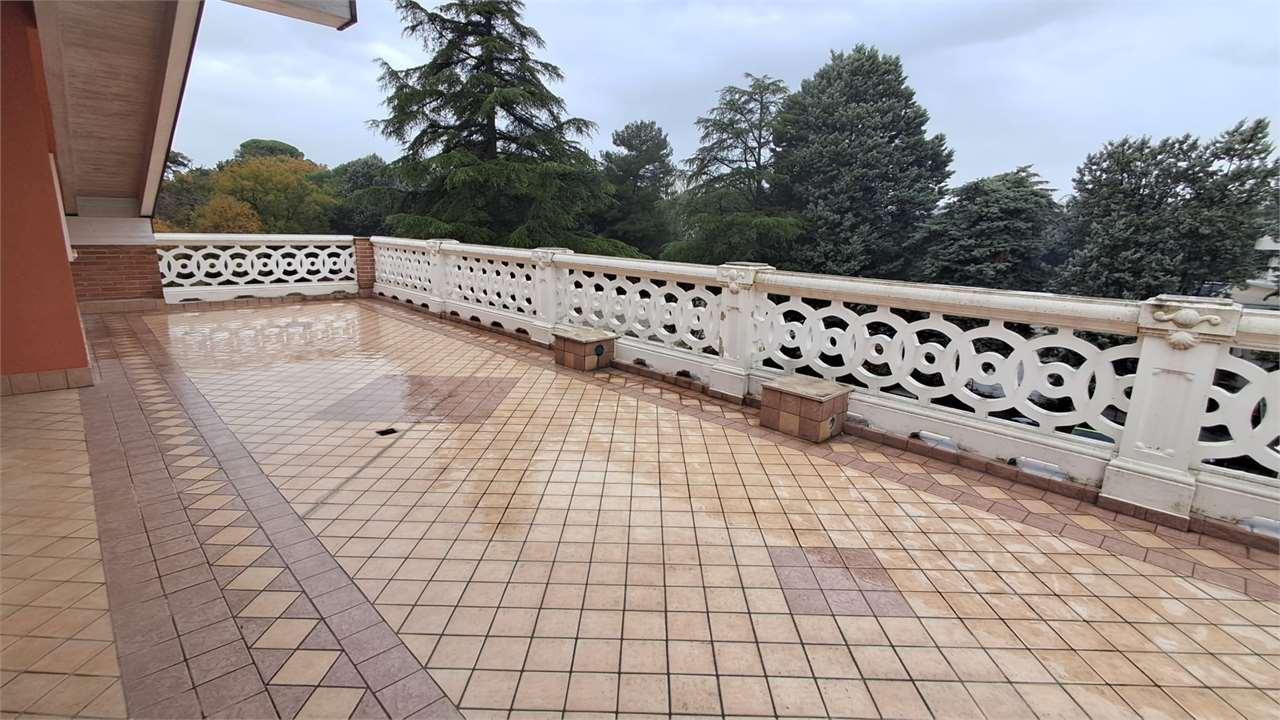 VILLA BIFAMILIARE VENDITA MONSANO 34