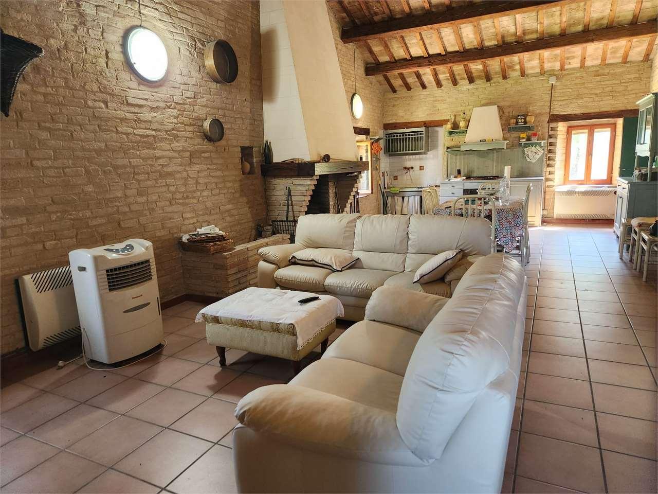 VILLA VENDITA RECANATI 7