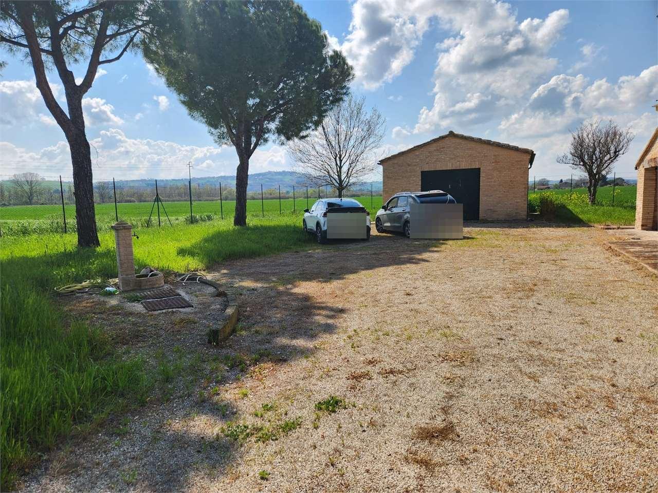 VILLA VENDITA RECANATI 38