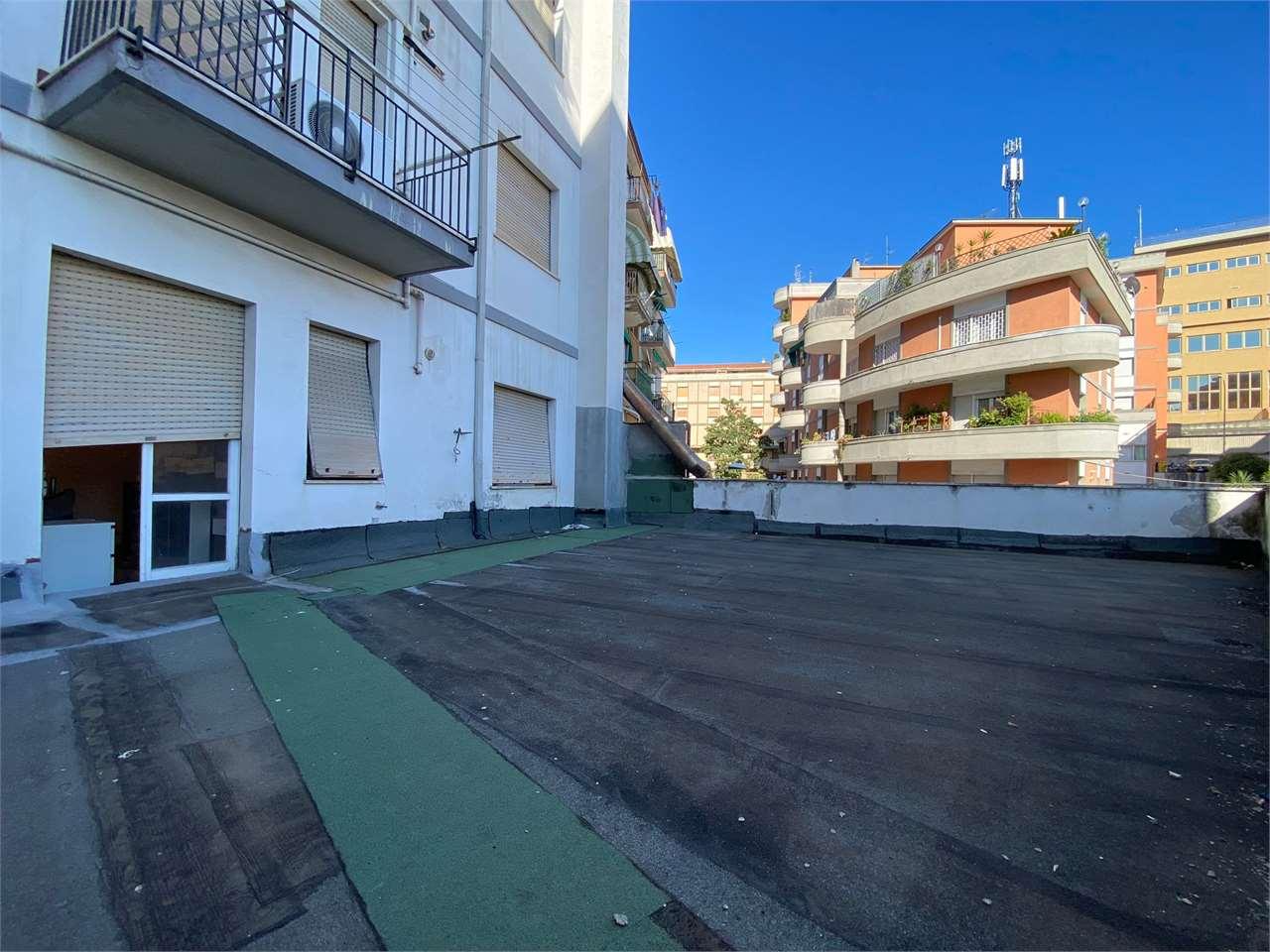 ANCONA VIA XXV APRILE: APPARTAMENTO 40 MQ + TERRAZZA 73 MQ 2