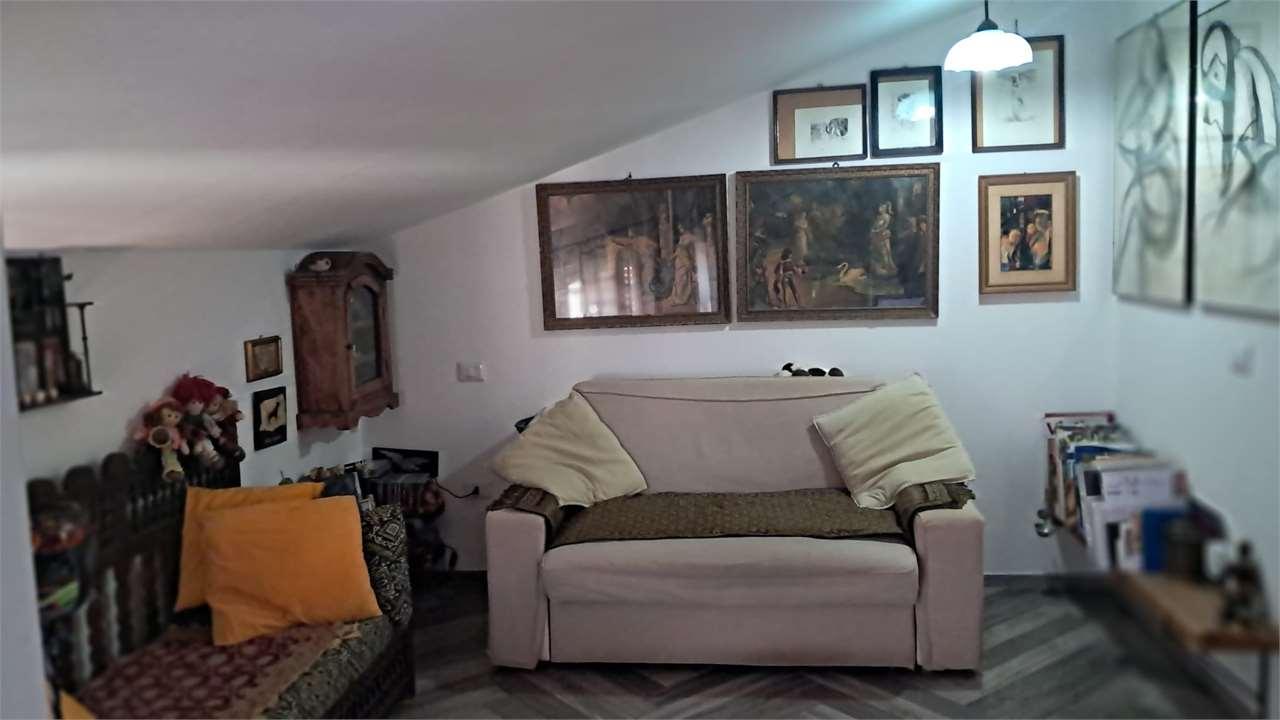 TRILOCALE VENDITA CAMERANO 17