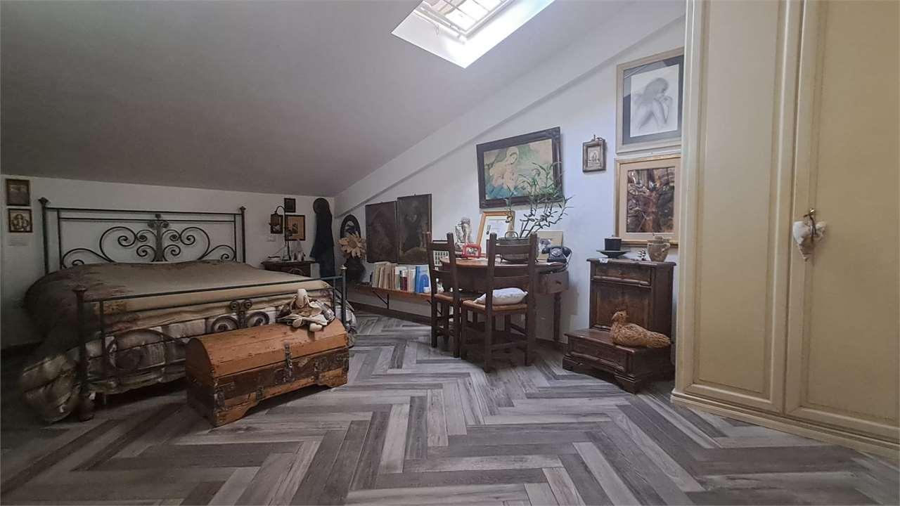 TRILOCALE VENDITA CAMERANO 13
