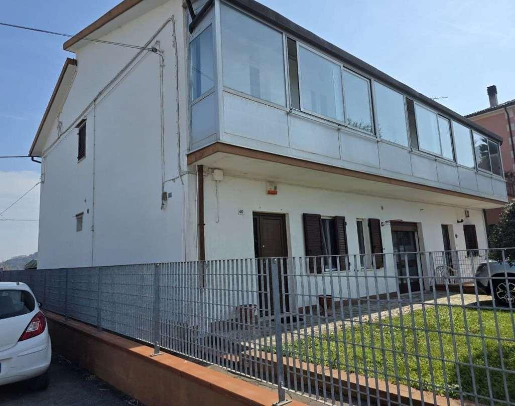 <span class='testorotoimmob'>V000154 / SEMI DETACHED HOUSE / SALE / ANCONA / SAPPANICO</span>