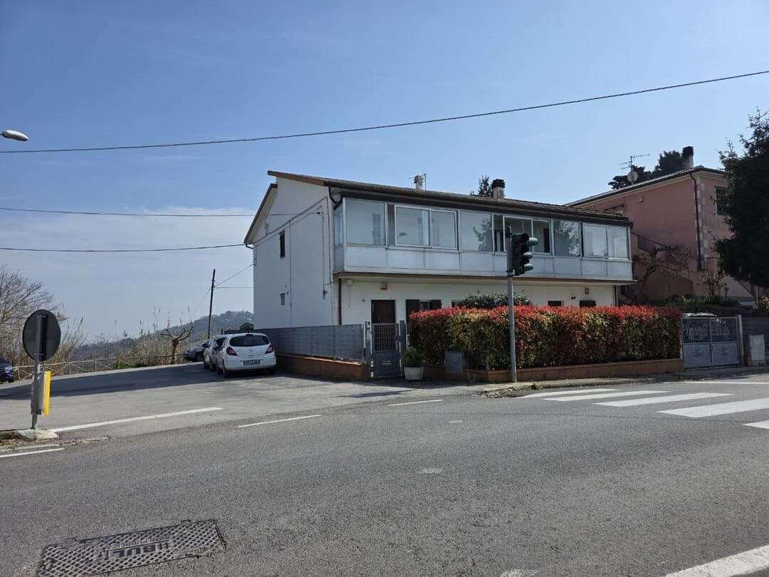 PORZIONE DI CASA VENDITA ANCONA 39