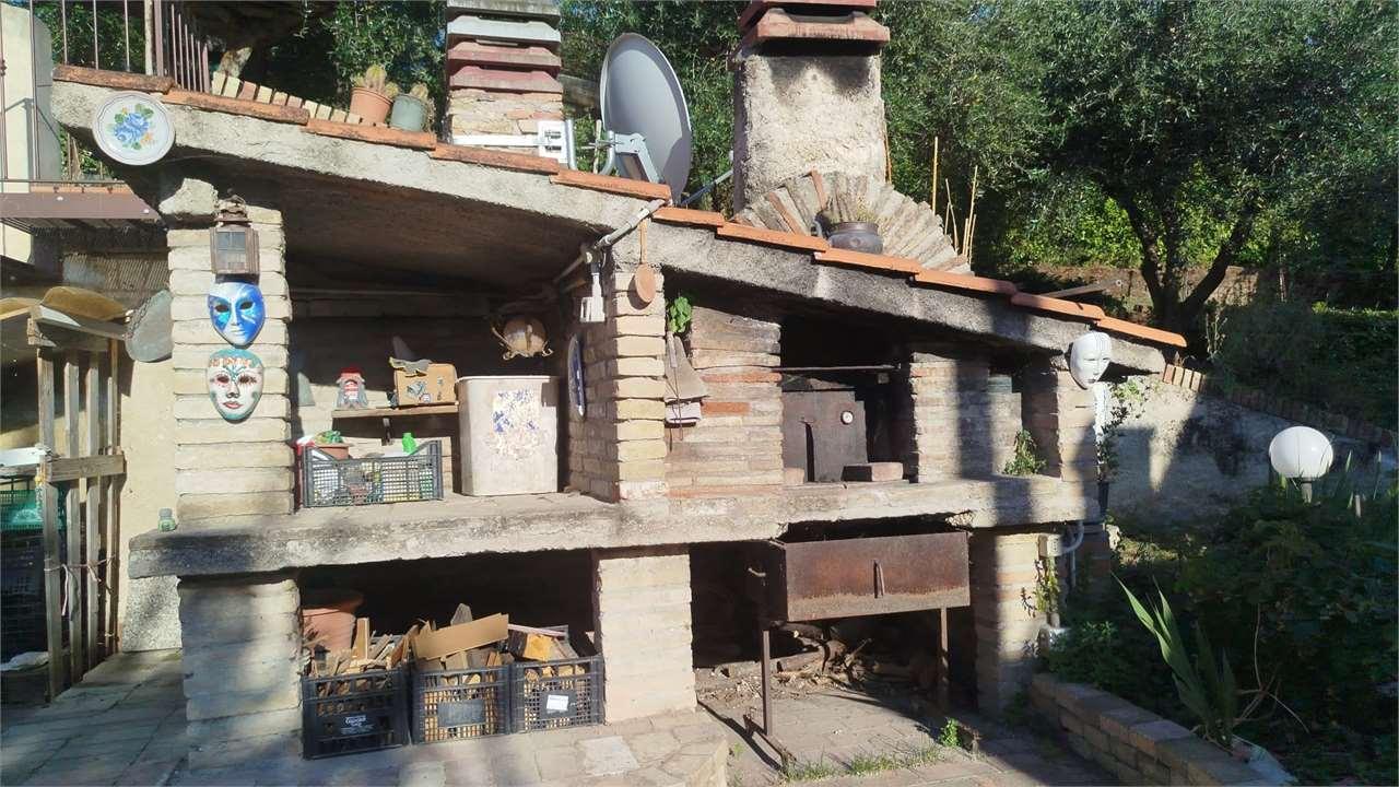 PORZIONE VILLA VENDITA AGUGLIANO 17