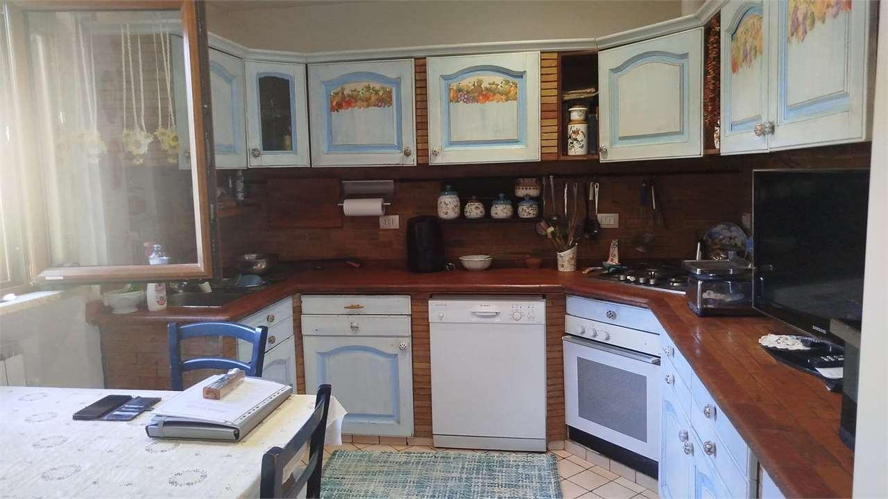 PORZIONE VILLA VENDITA AGUGLIANO 24