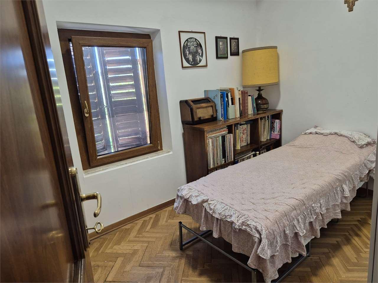 PORZIONE VILLA VENDITA AGUGLIANO 30
