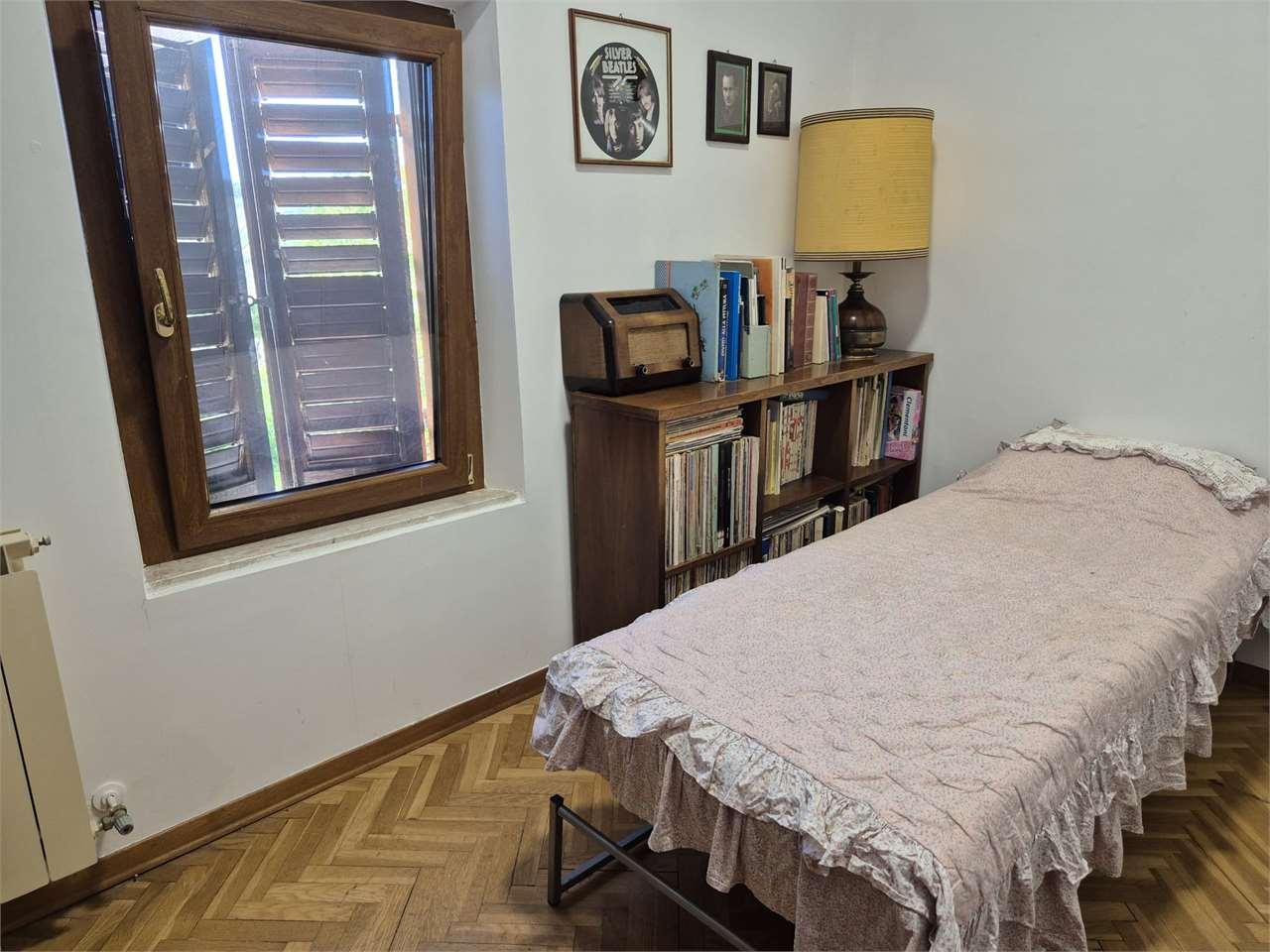 PORZIONE VILLA VENDITA AGUGLIANO 31