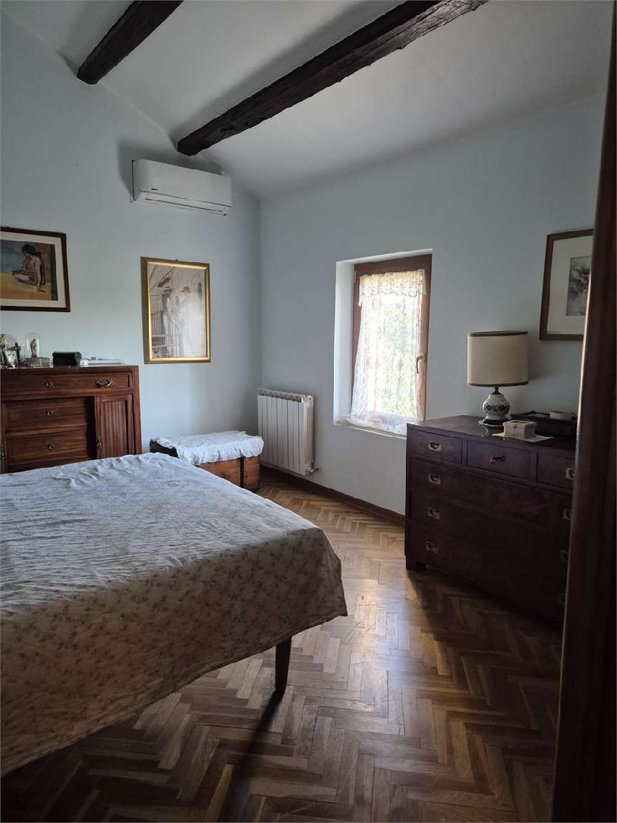 PORZIONE VILLA VENDITA AGUGLIANO 34