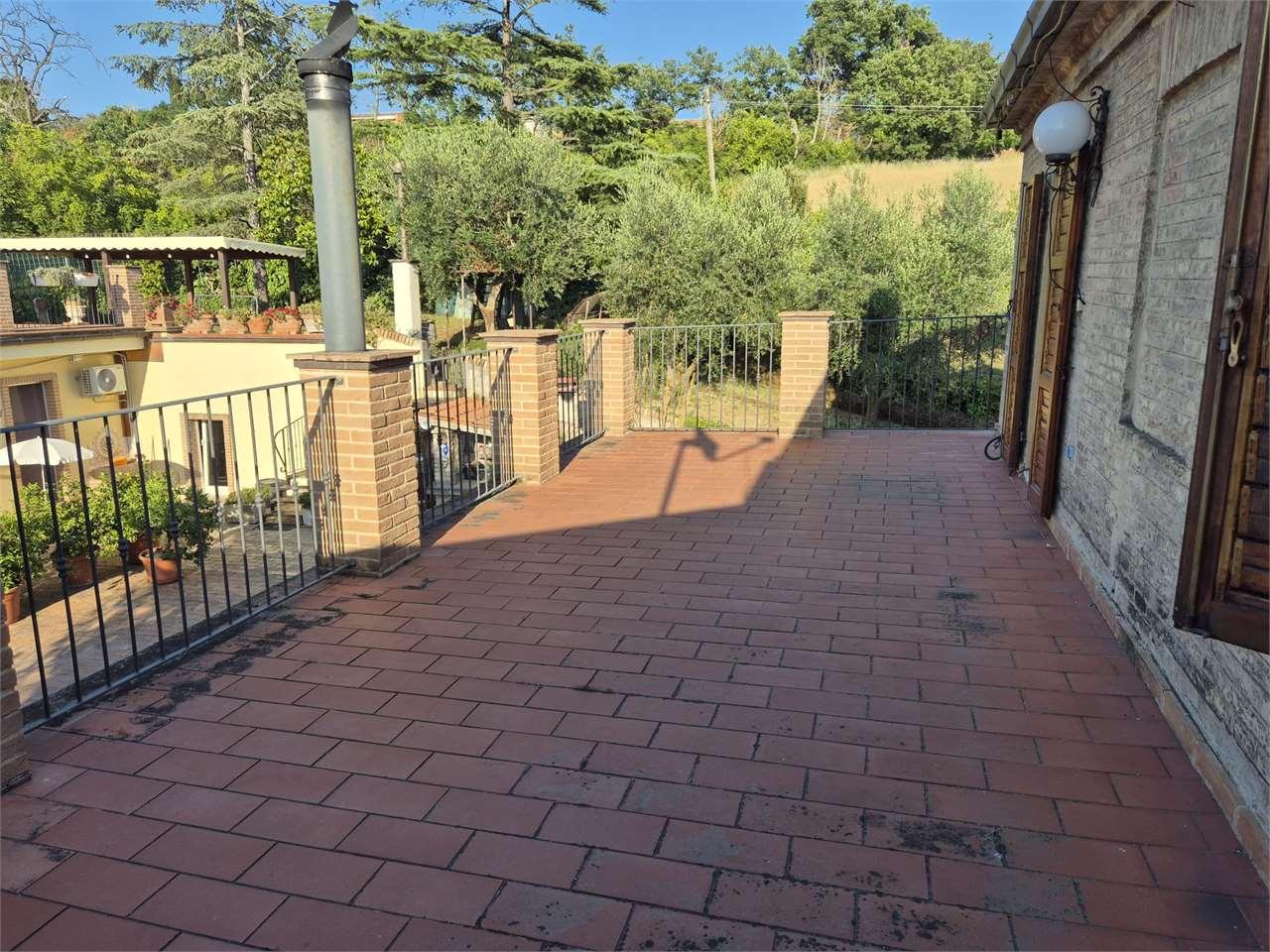 PORZIONE VILLA VENDITA AGUGLIANO 45