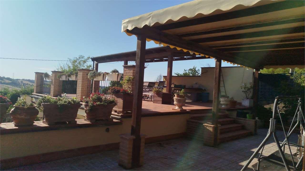 PORZIONE VILLA VENDITA AGUGLIANO 50