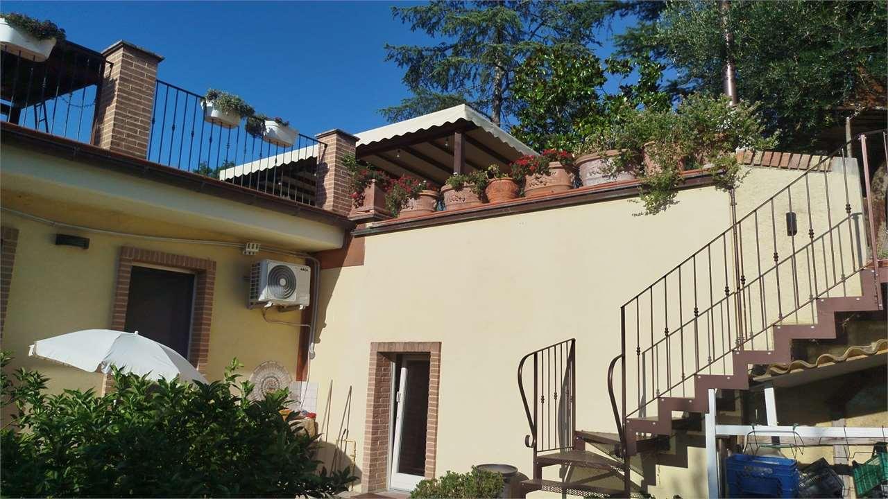 PORZIONE VILLA VENDITA AGUGLIANO 52