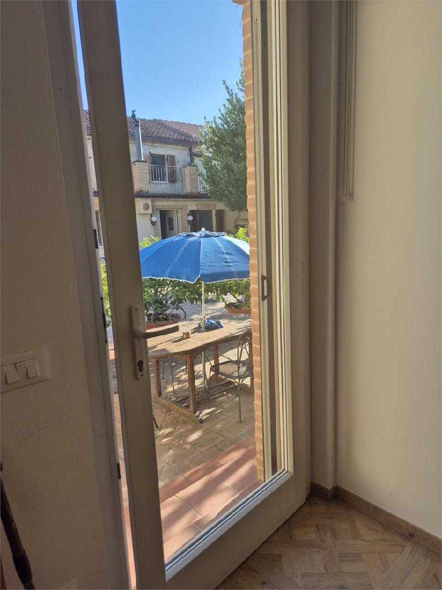 PORZIONE VILLA VENDITA AGUGLIANO 65