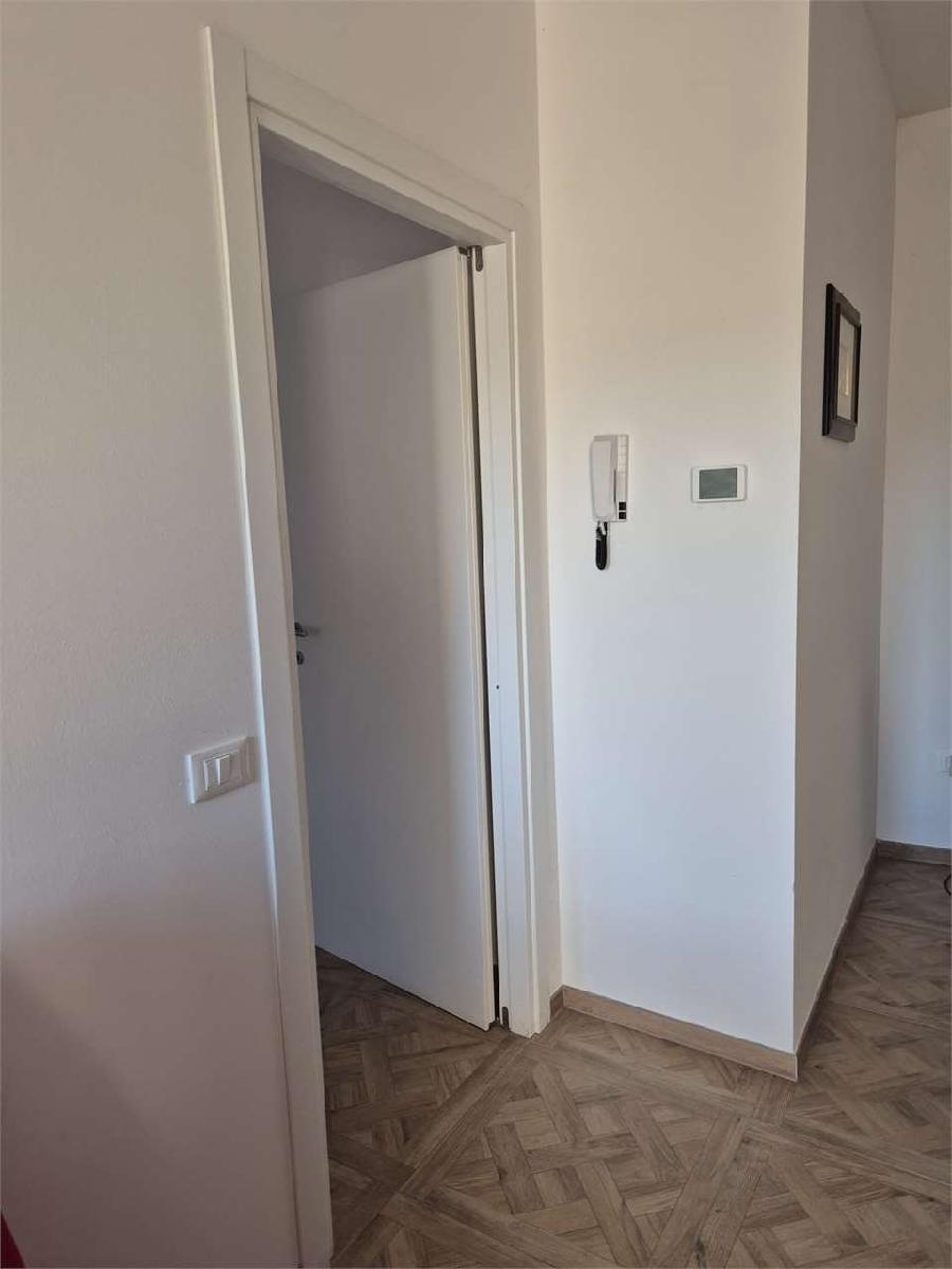 PORZIONE VILLA VENDITA AGUGLIANO 68