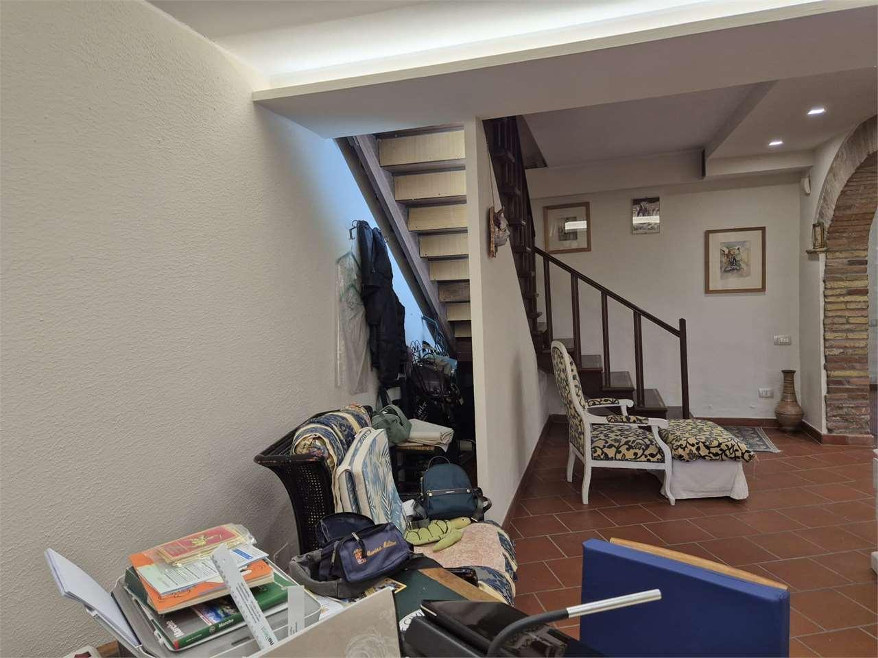 PORZIONE VILLA VENDITA AGUGLIANO 78