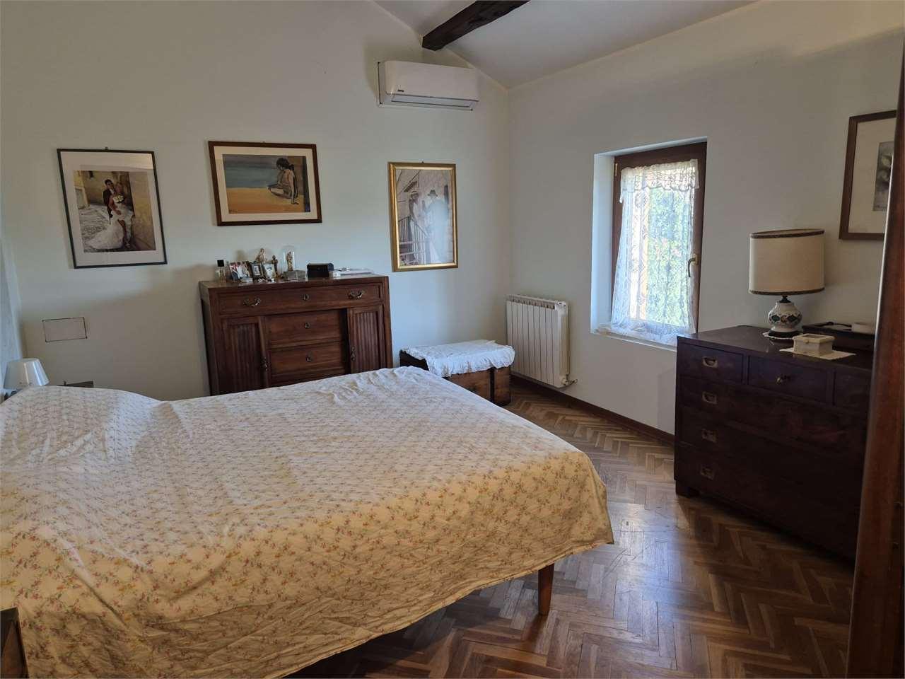 PORZIONE VILLA VENDITA AGUGLIANO 91
