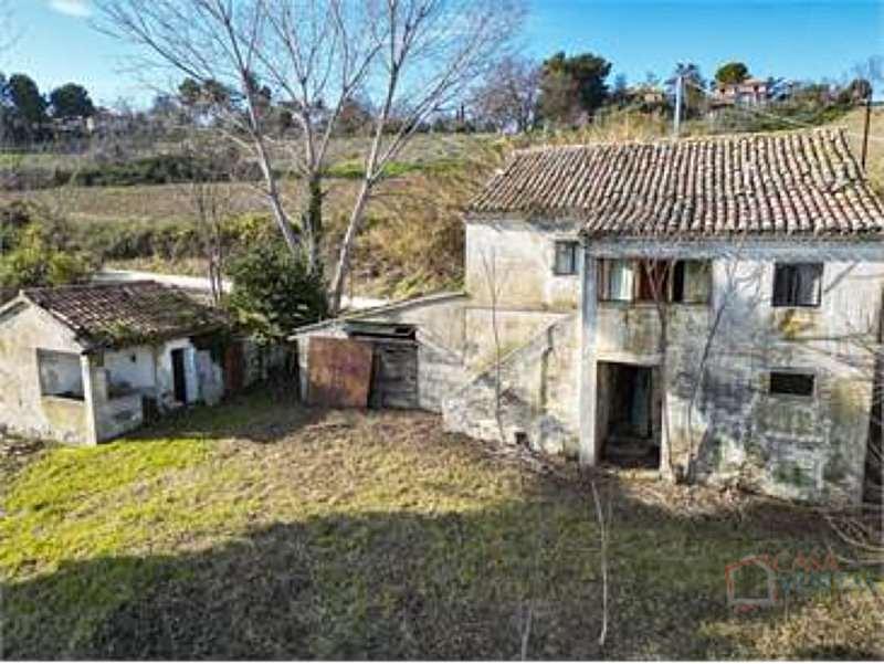 RUSTICO/CASALE VENDITA ANCONA 34