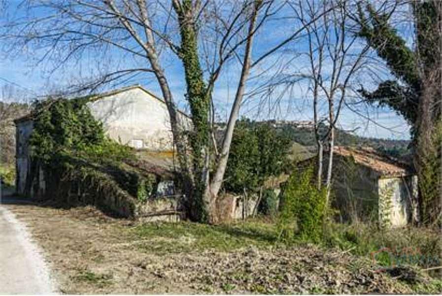 RUSTICO/CASALE VENDITA ANCONA 8