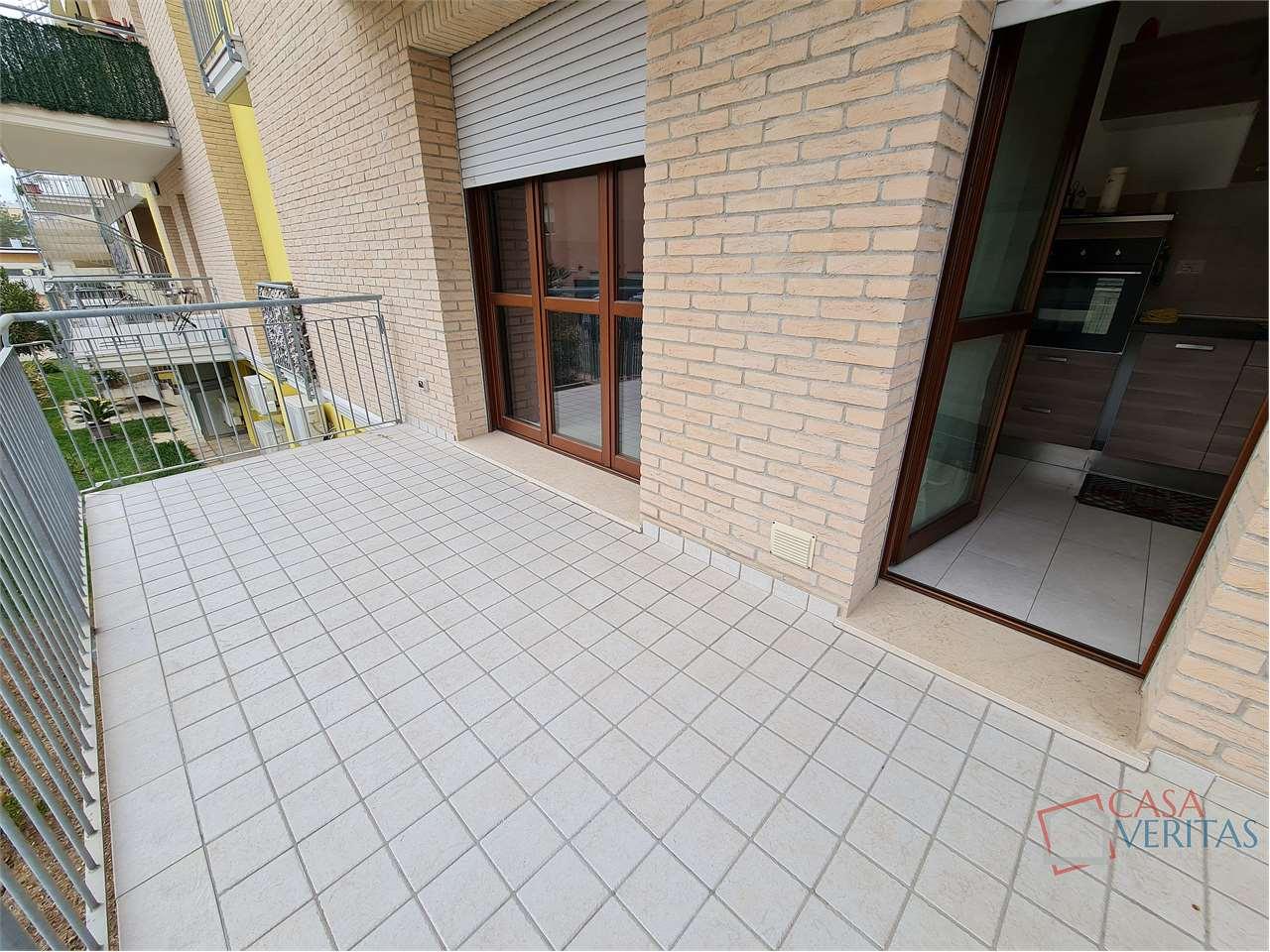 <span class='testorotoimmob'>V000169 / APARTMENT / SALE / ANCONA</span>