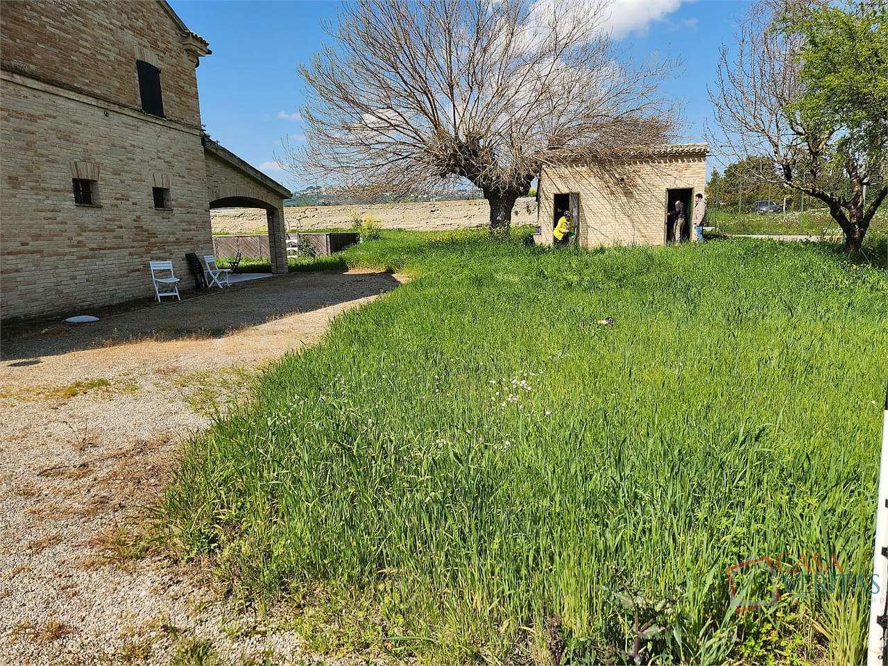 VILLA VENDITA RECANATI 42