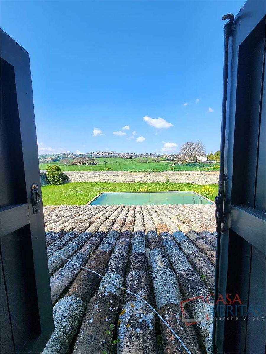 VILLA VENDITA RECANATI 35