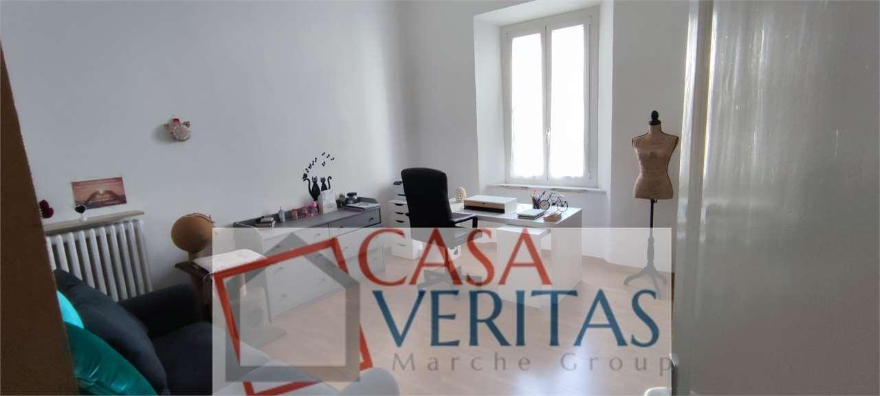 TRILOCALE VENDITA FALCONARA MARITTIMA 19