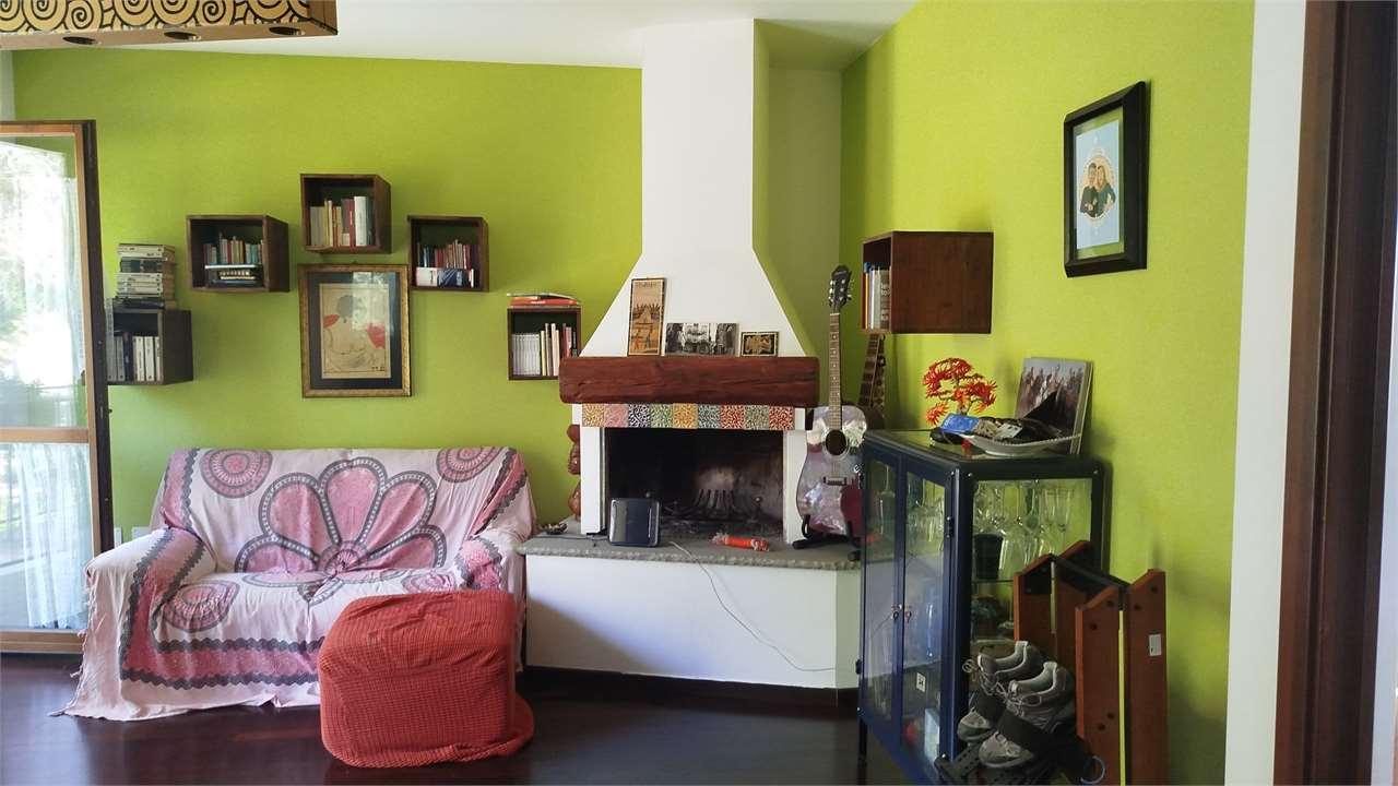 VILLETTA SCHIERA VENDITA AGUGLIANO 4