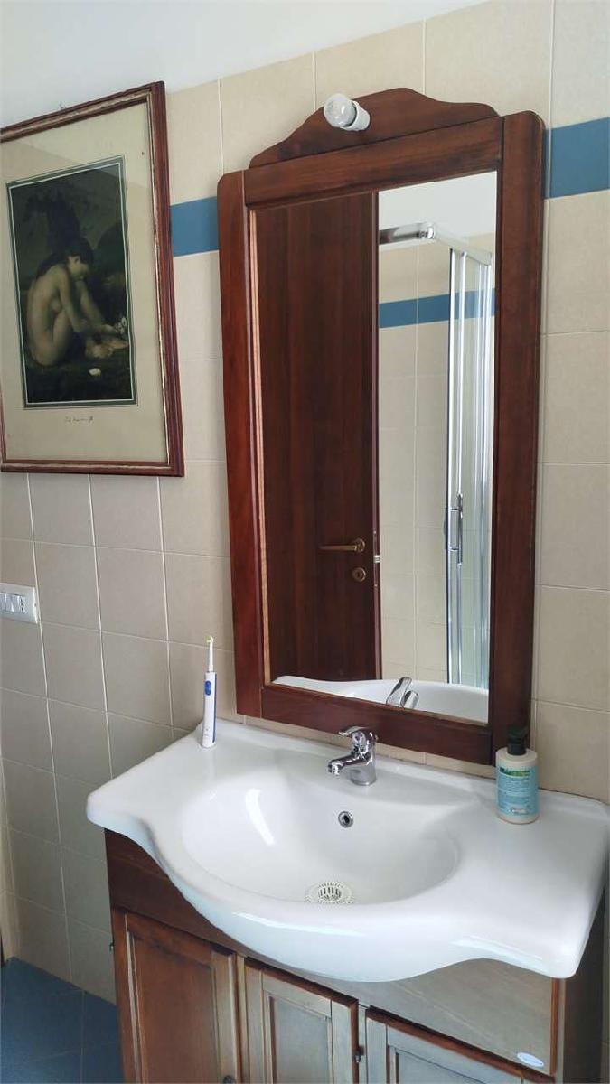 VILLETTA SCHIERA VENDITA AGUGLIANO 10