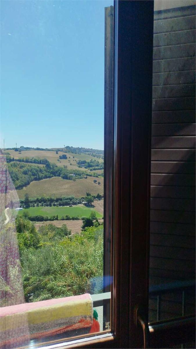 VILLETTA SCHIERA VENDITA AGUGLIANO 19