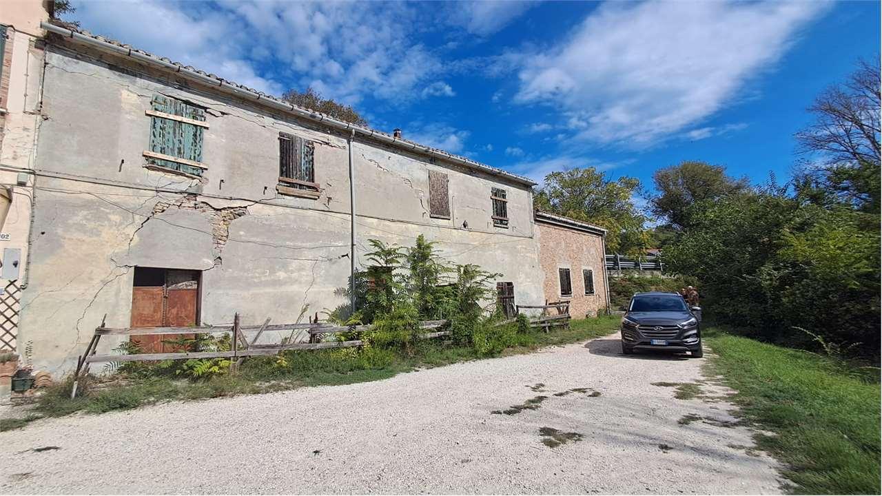 RUSTICO/CASALE VENDITA ANCONA 2