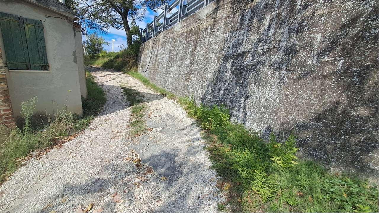 RUSTICO/CASALE VENDITA ANCONA 5