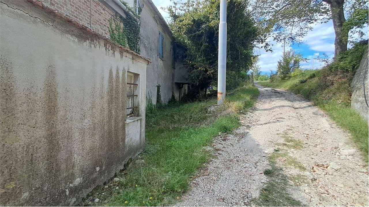 RUSTICO/CASALE VENDITA ANCONA 7