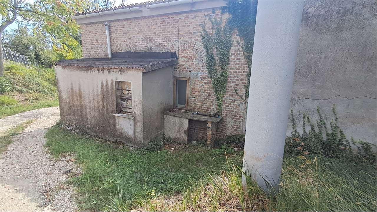 RUSTICO/CASALE VENDITA ANCONA 12