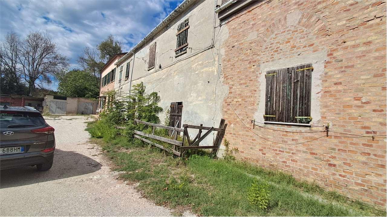 RUSTICO/CASALE VENDITA ANCONA 15