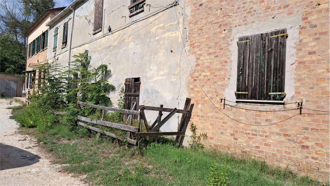 RUSTICO/CASALE VENDITA ANCONA 17