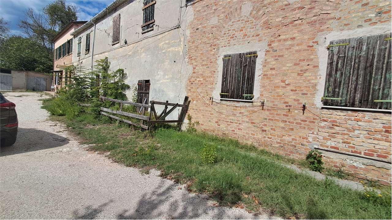 RUSTICO/CASALE VENDITA ANCONA 18