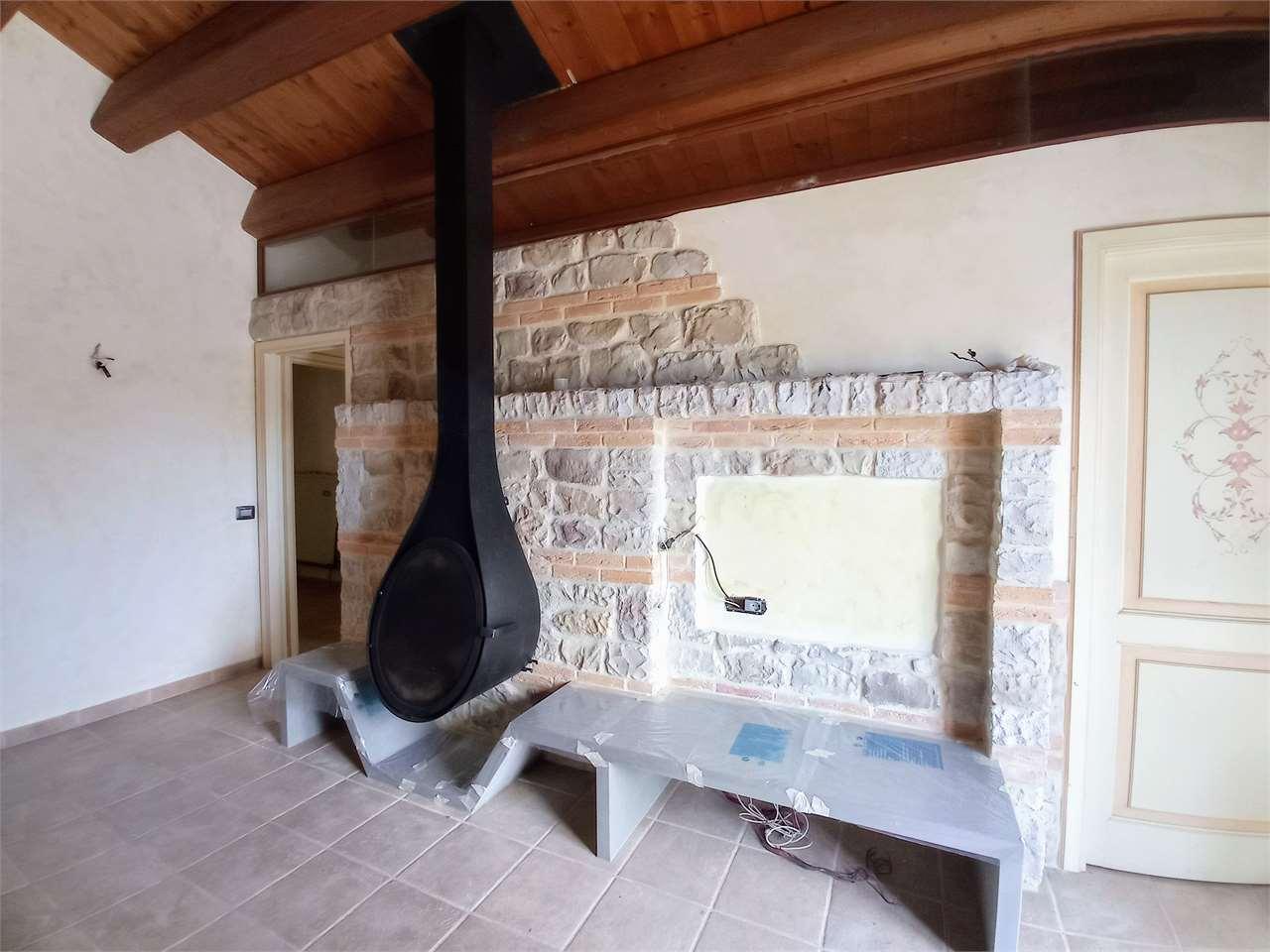 VILLA VENDITA CAMERANO 6