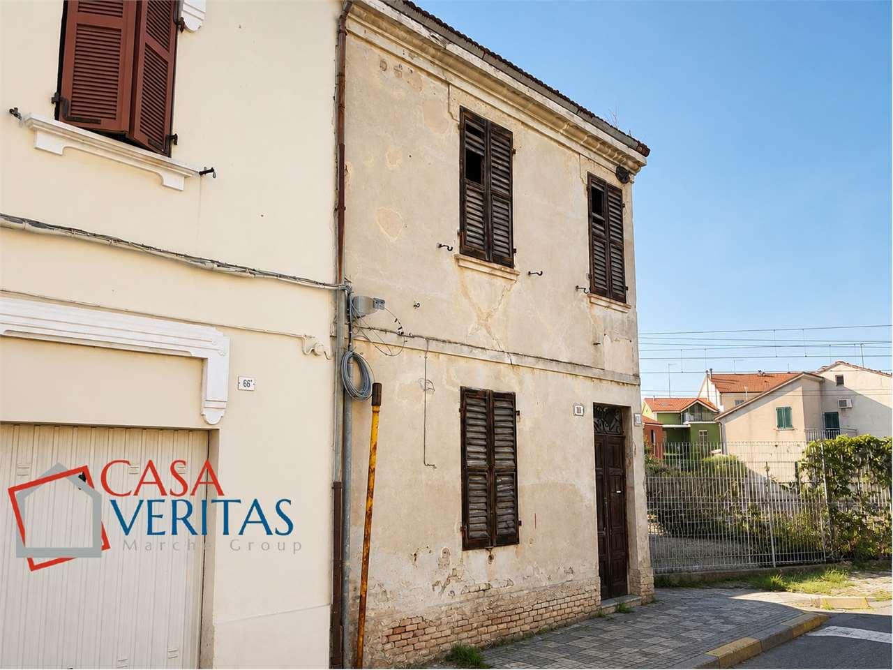 CASA SINGOLA VENDITA CHIARAVALLE 3