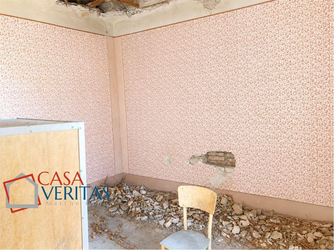 CASA SINGOLA VENDITA CHIARAVALLE 13