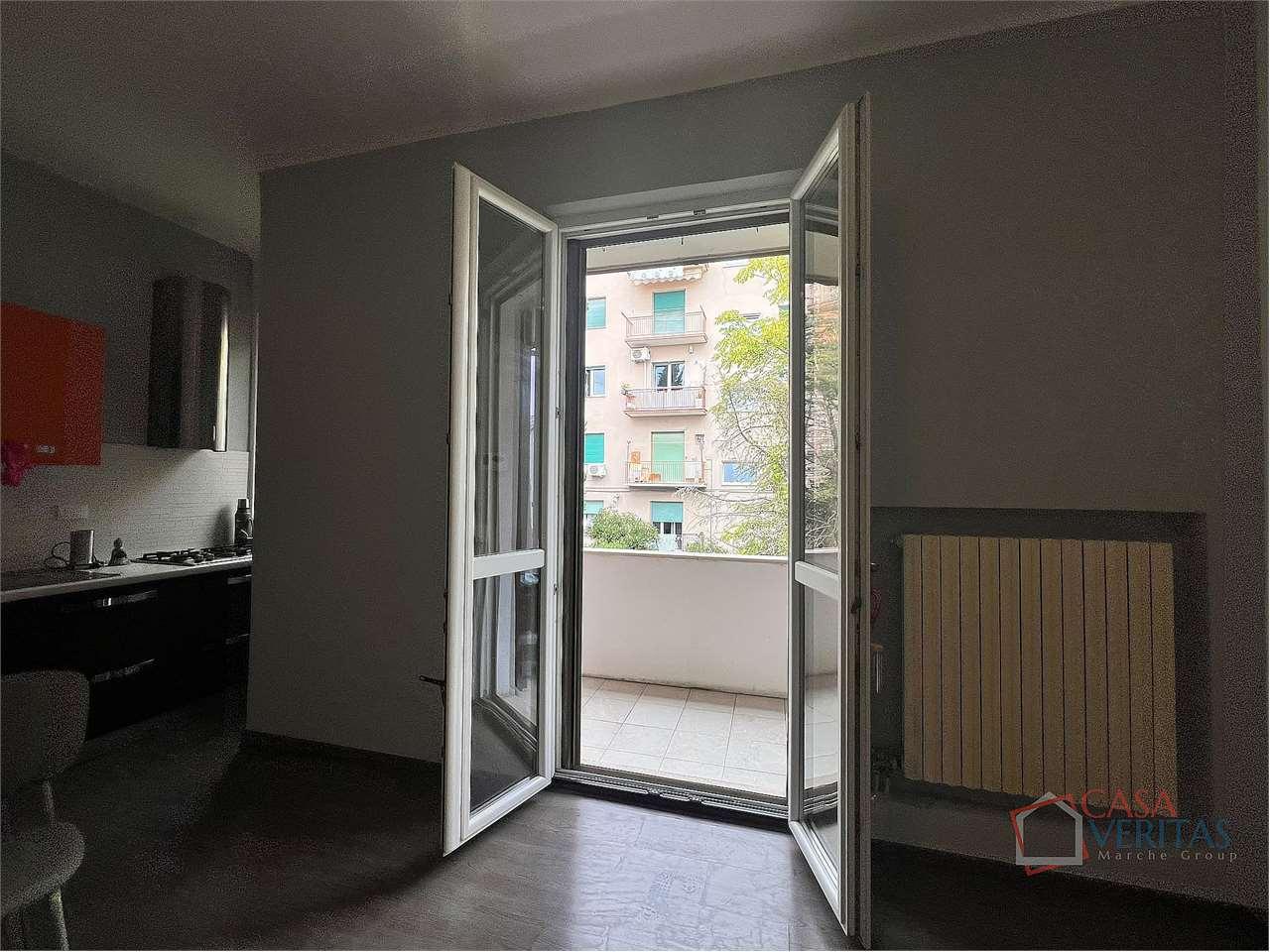 BILOCALE VENDITA ANCONA 11