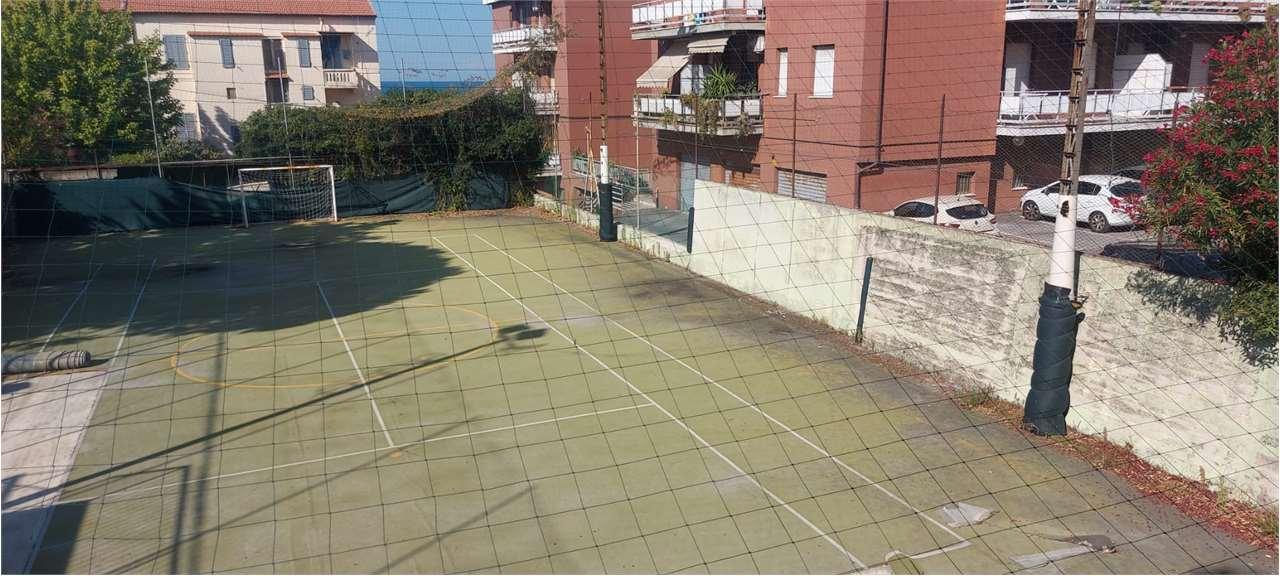 CAPANNONE VENDITA FALCONARA MARITTIMA 9