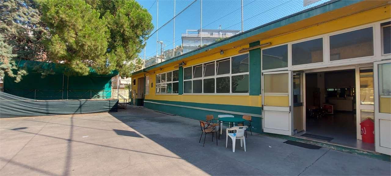 CAPANNONE VENDITA FALCONARA MARITTIMA 17
