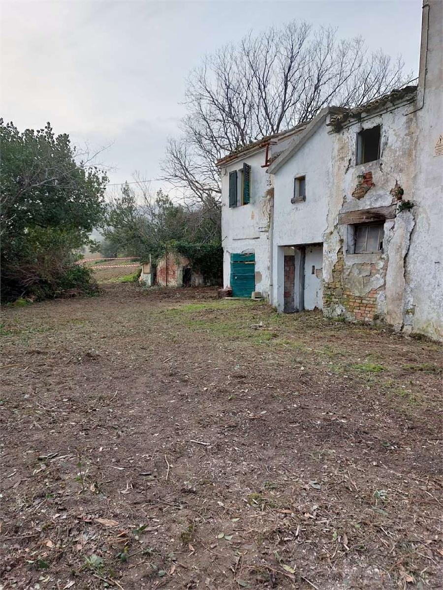 RUSTICO/CASALE VENDITA ANCONA 10
